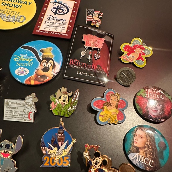 Vintage Disney Parks Buttons & Pins Bundle (25+ Pieces) 🎊✨ - Picture 6 of 7